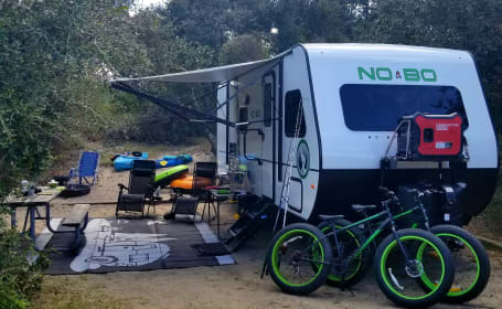 Very Cool-Easy to Tow-Brand New- Off Road Adventure Seeker w/ Bunks! Boondock, Glamp, or Drycamp!