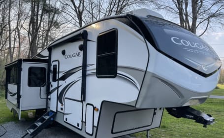 2021  Cougar 29mbs (delivery only) 5th wheel
