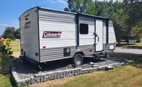 Fun Camper for Small Families Fully Stocked