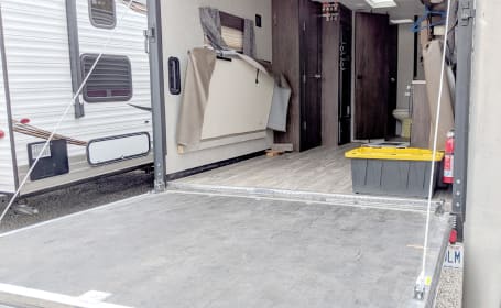 2019 Forest River 22RR toy hauler trailer