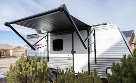 Perfect Travel Trailer for Camper Newbies