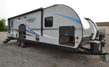 2020 KZ Connect! Beautiful, spacious, and cozy!