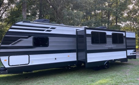 Luxe Camper3 Perry GA: We Deliver, Set Up, Pick Up