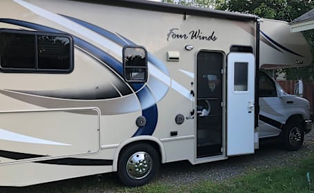 2018 Thor Four Winds Ford