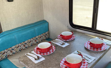 Tilly the Trailer: Retro look & Modern touches!