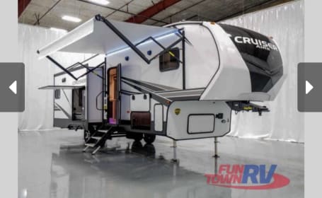 2021 CrossRoads RV Cruiser Aire CR28RD