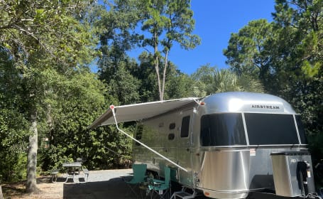 2022 Airstream RV Flying Cloud 25RB