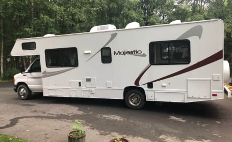 Clean Family RV, 29 Foot -2004 New Listing