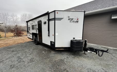 2021 Forest River RV Cherokee Ice Cave 17mph woodsman