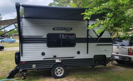 Camp in Comfort - Fully Equipped Sunlite 16BH