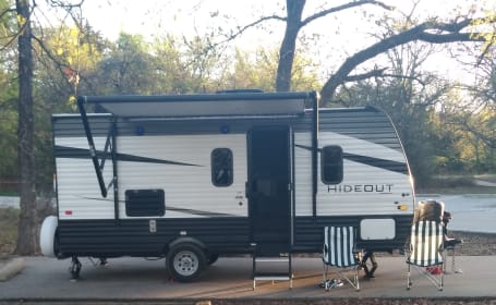 2020 Hideout --Sleeps 5 --Fully Equipped, Easy to Tow, Delivery Available