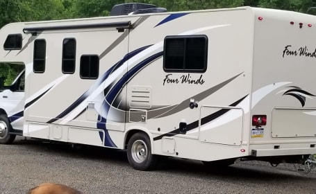 2018 Thor Four winds 28z Ford