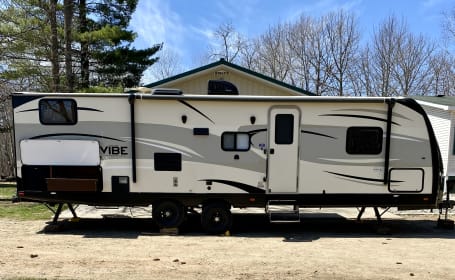 2016 Forest River RV Vibe Extreme Lite 272BHS