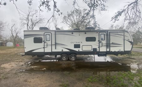 2017 Keystone RV Outback 324CG
