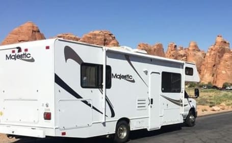 Awesome Motorhome for Vacation