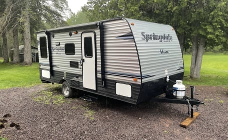 Cozy camper for 2 2018 Keystone RV Springdale