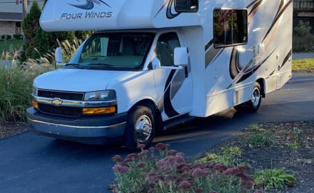 2021 Thor Motor Coach (Perfect for first timers)