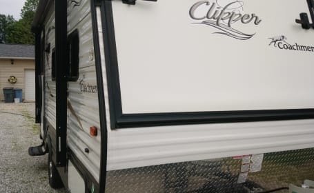 2016 Coachmen RV Clipper Ultra-Lite 16RBD