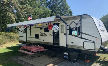 Making Memories  in this 2017 Jayco Jay flight  Bunk house