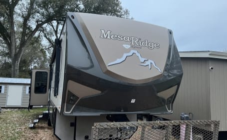 2017 Highland Ridge RV Mesa Ridge MF371MBH