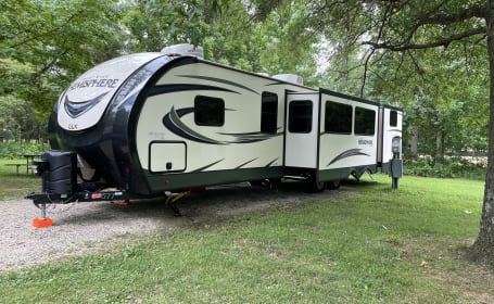 Pet Friendly and Kid Approved Spacious Camper