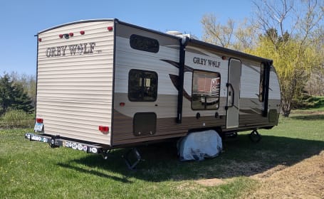2016 Forest River Cherokee Grey Wolf 26BH