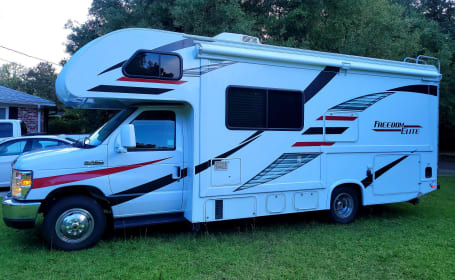 James and Michelle's Fun For Everyone RV Rental