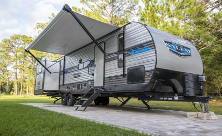 New RV Rental Delivered to Your Dream RV Resort
