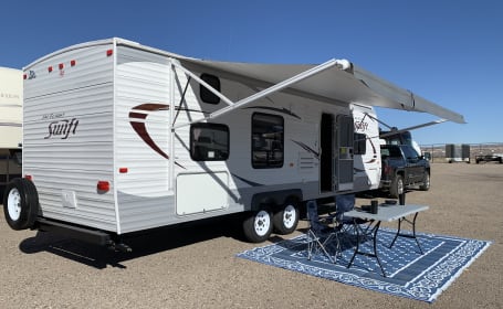 Vesta! 2014 Jayco Jay Flight Swift with Bunks and Slide-Out