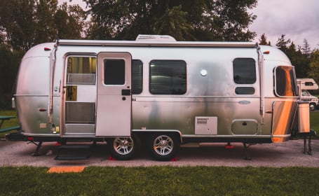 Maple - Airstream Flying Cloud 23FB