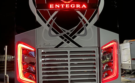 2020 Entegra Coach Anthem 44B