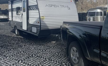 **Power Jacks and Awning** '23 Aspen Trail 1860RK