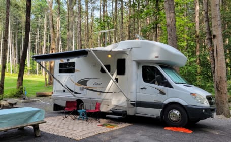 Live your RV dreams!  Glamping with this diesel!