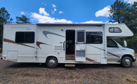 2004 Four Winds RV Chateau