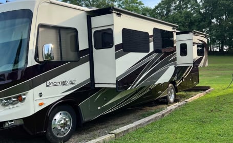 2018 Forest River Georgetown HAL857
