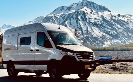 2021 Sprinter High Roof Camper 4x4 Unlimited Miles