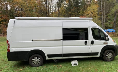 2022  Promaster 3500 ext Off Grid  White Knight