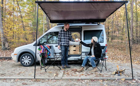 ♫ DOLLY ♫ Ford Transit Connect Camper Van