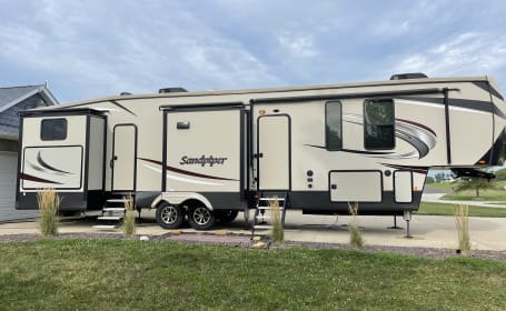 2021 Forest River Sandpiper 384QBOK-Delivery Only