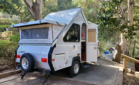 Lightweight, easy to tow and sleeps 4!