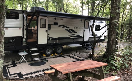 Great family camper with room