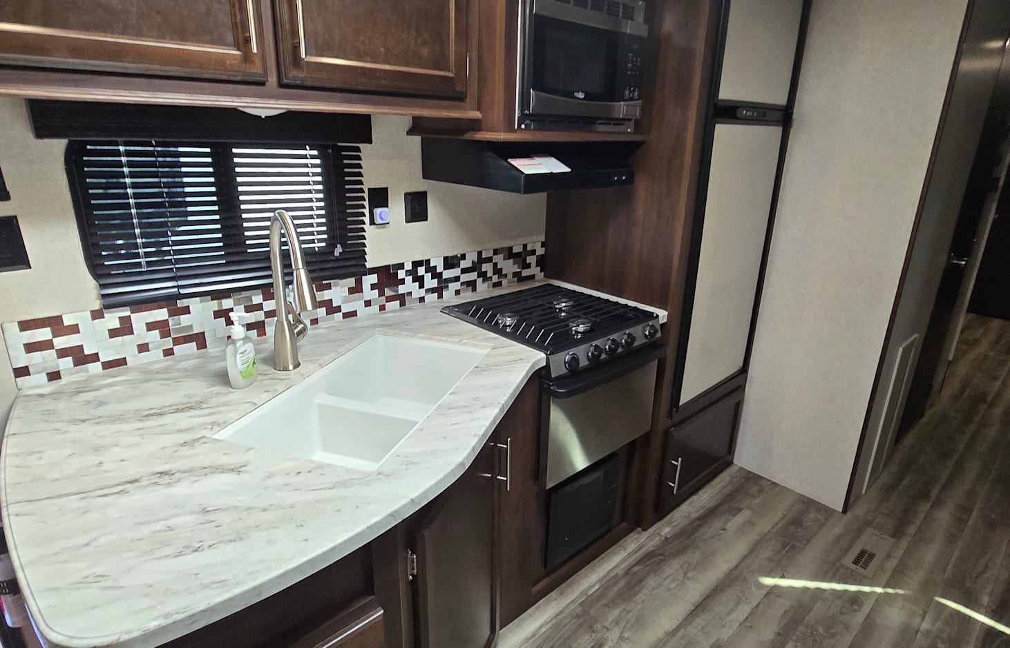 3 FL - Sagmoe Family (36-foot bunkhouse camper) | RVshare