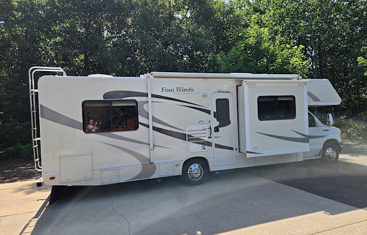 32 Foot - Class C RV with Double opposing slide-outs making for a large living area.  Very comfortable for 4 people...sleeps up to 6