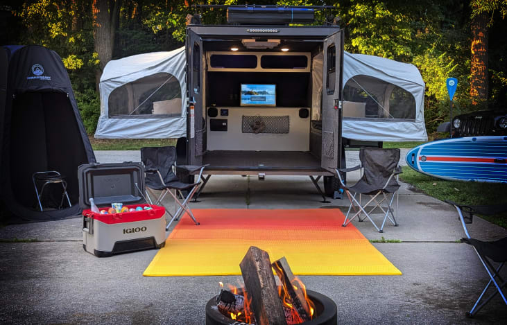 Akron area's newest adventure trailer rental. Travel the US and Canada with confidence you can make it where others can't and wont go! Overland Tonight welcomes the 2022 Intech Flyer Explore!