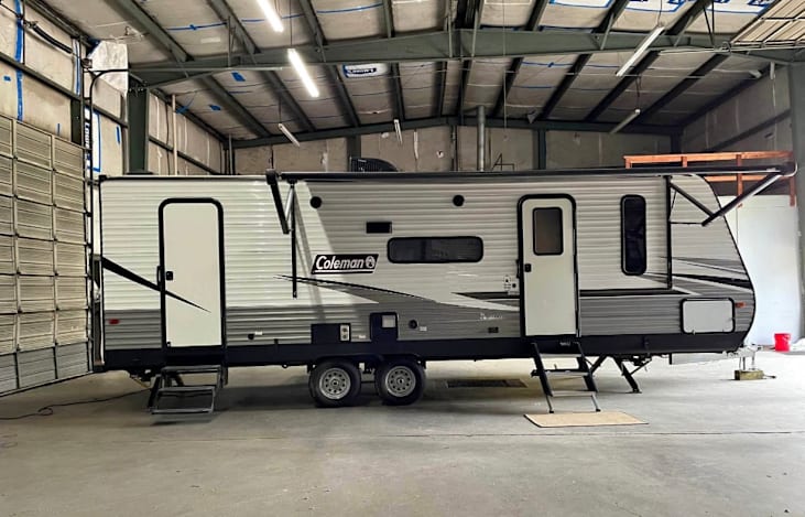 2021 Coleman Lantern 263BH