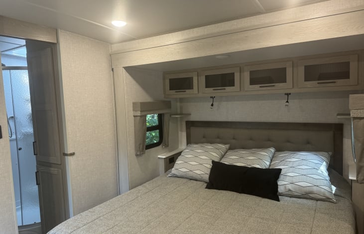 King size bed.