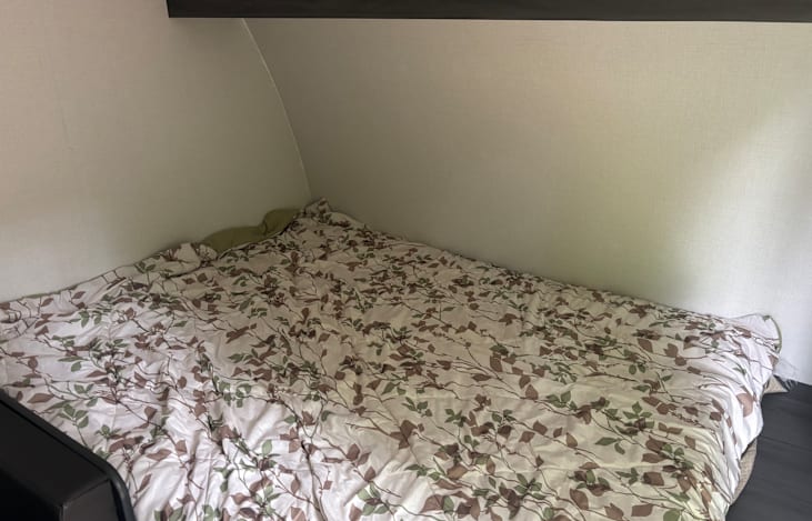 Queen bed