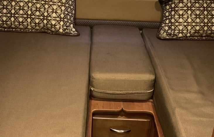 Two twin beds in master or convert to California king
And sleep up to three.