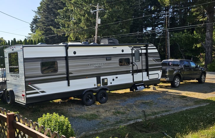 Size and exterior compared to a Ford F150