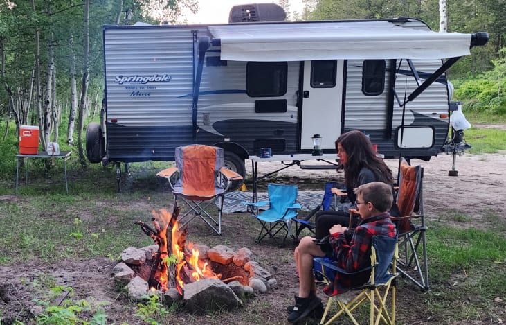 Building a nice camp setup is easy and fun. Create your nice relaxing atmosphere in the great outdoors.